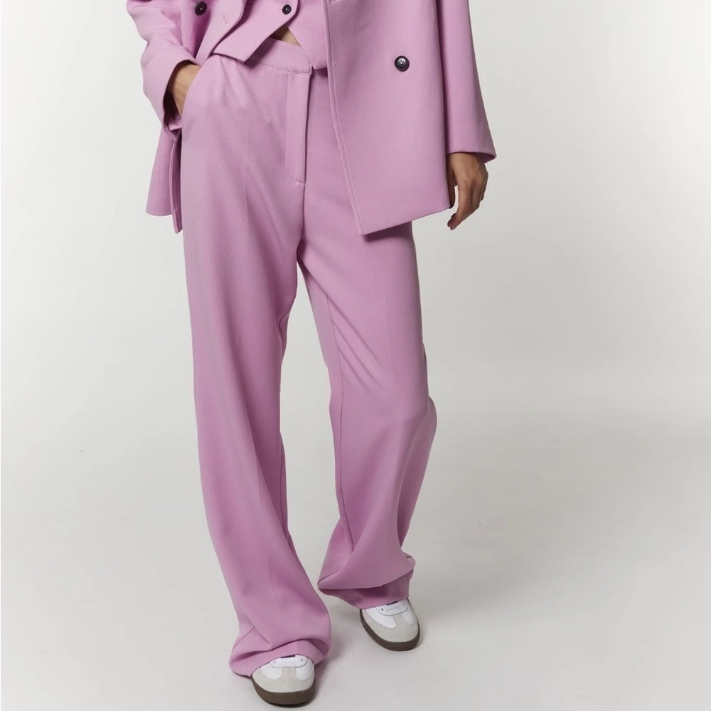 Z Supply Lucy Mid-Rise Relaxed Fit  Trousers in Lavender